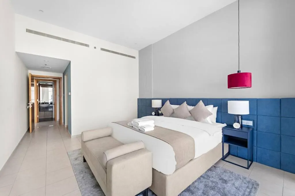 Spacious 1-Bedroom Apartment In Bay Square Dubai